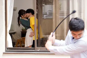 Bố má đi vắng 1 tuần, thanh niên may mắn ở nhà xxx một lúc 3 cô bạn thân