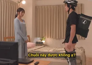 Con đĩ mặc đồng phục bị địt từ phía sau và khóc