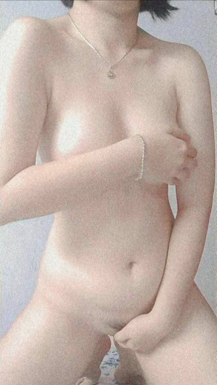 Chick Series - Cô nàng tóc vàng nhỏ nhắn bị địt bên hồ bơi